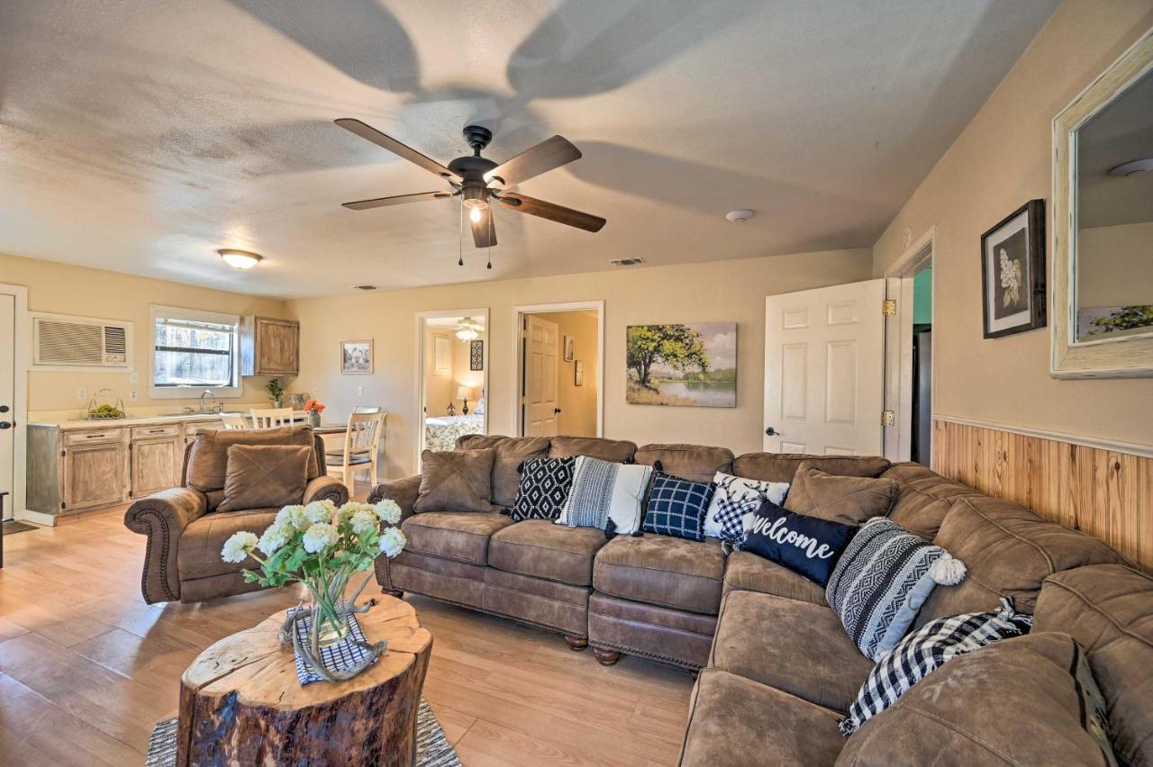Pet-Friendly Shady Oaks Broken Bow Gem With Patio! Villa Екстериор снимка