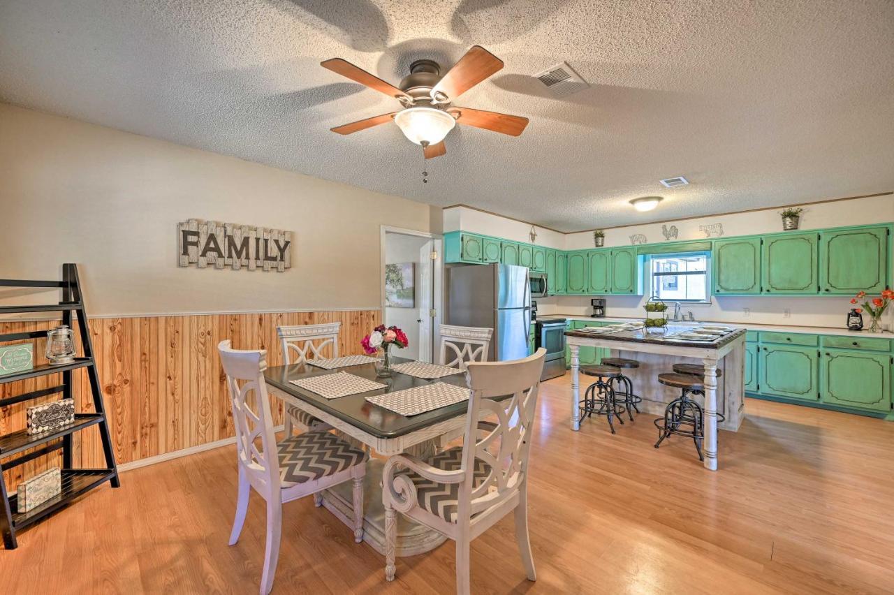 Pet-Friendly Shady Oaks Broken Bow Gem With Patio! Villa Екстериор снимка