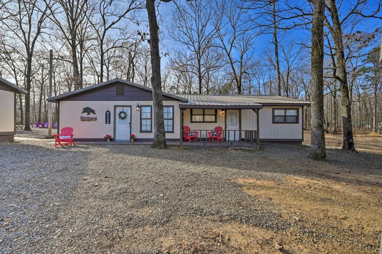 Pet-Friendly Shady Oaks Broken Bow Gem With Patio! Villa Екстериор снимка