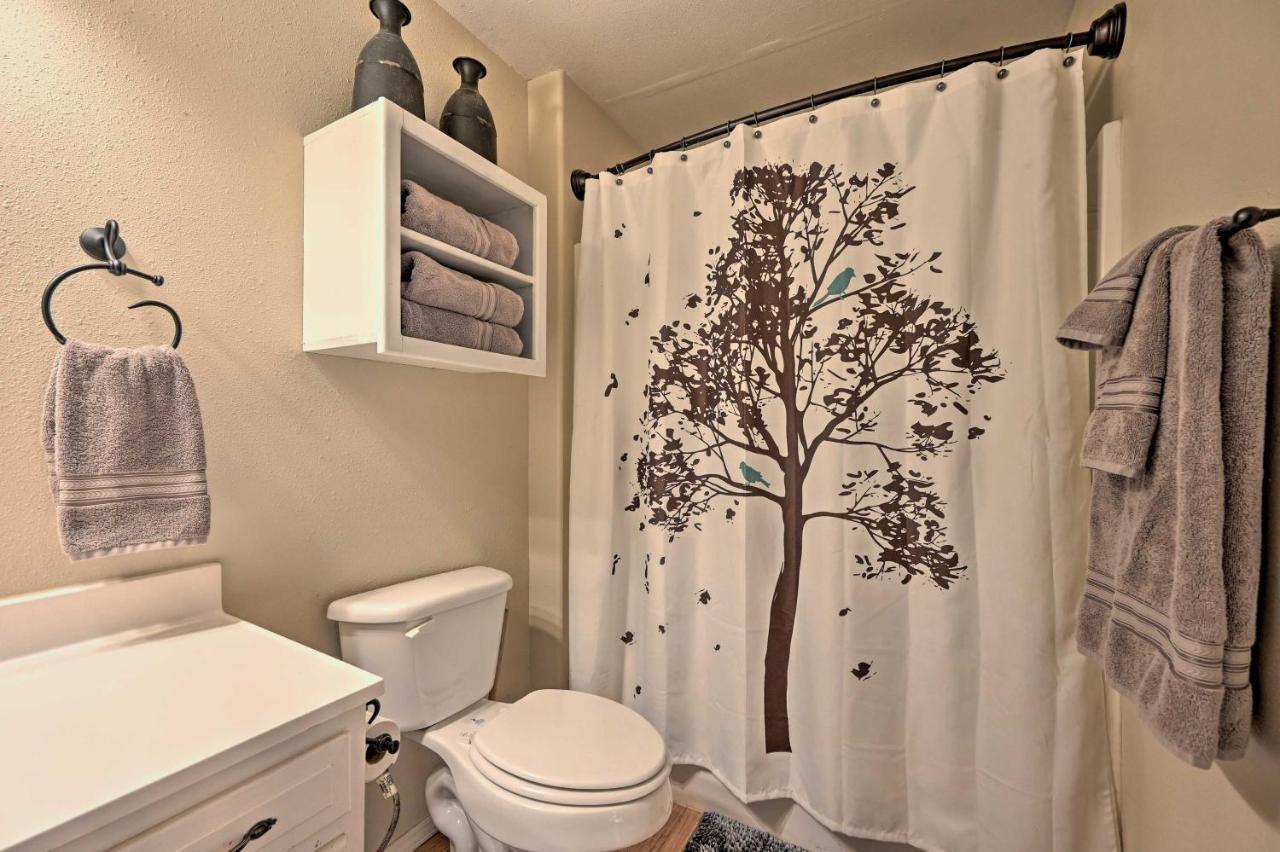 Pet-Friendly Shady Oaks Broken Bow Gem With Patio! Villa Екстериор снимка